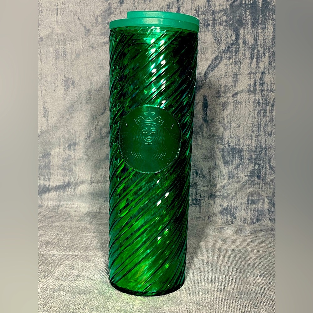 2022 Starbucks WINTER COLLECTION Candy Cane Swirl 16oz tumbler Green